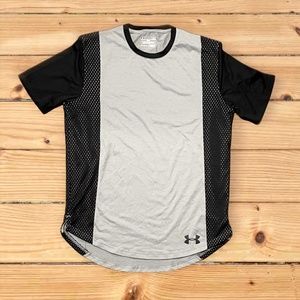 Under Armour grey baseball t-shirt size Medium